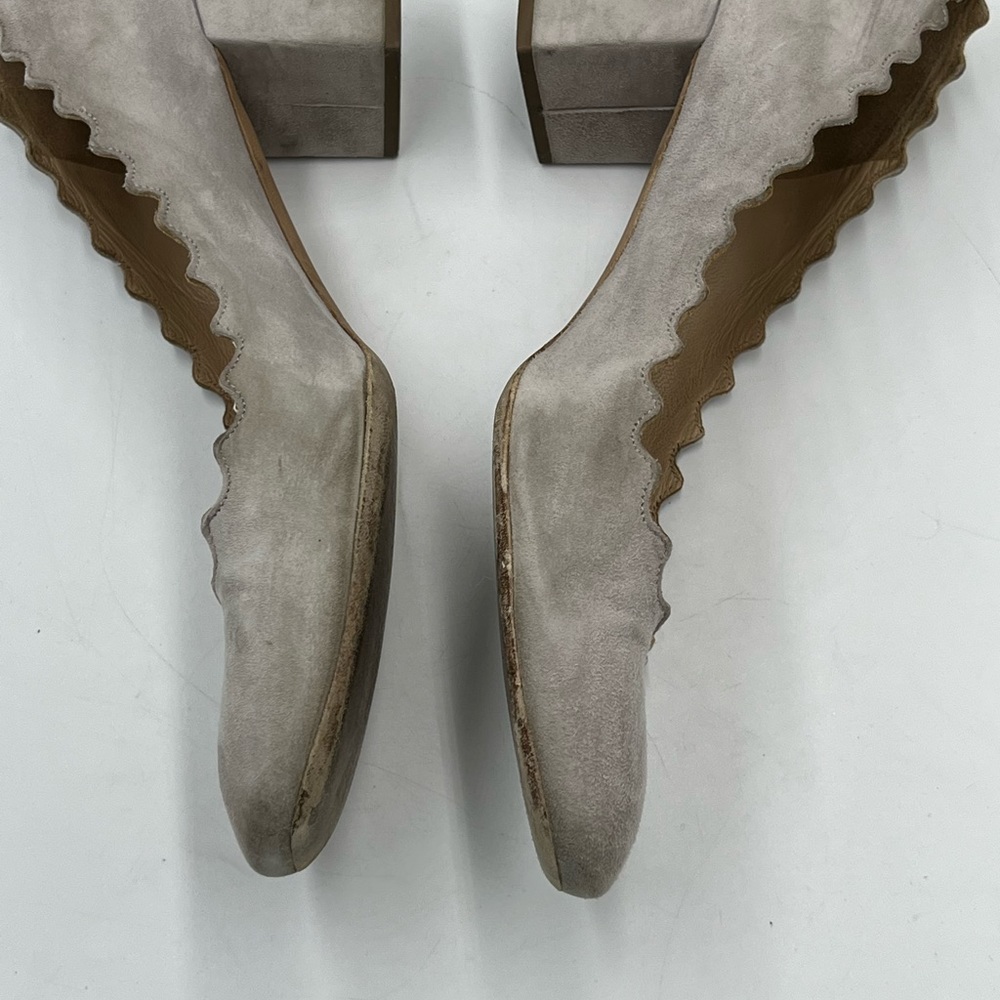 Chloe Light Grey Suede Lauren Scallop Trim Block Heel Pumps Sz 38/US 7 - Picture 7 of 15